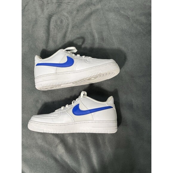 Nike Air Force 1 Low women’s White and Blue Sz 5.5 Y - Picture 4 of 12